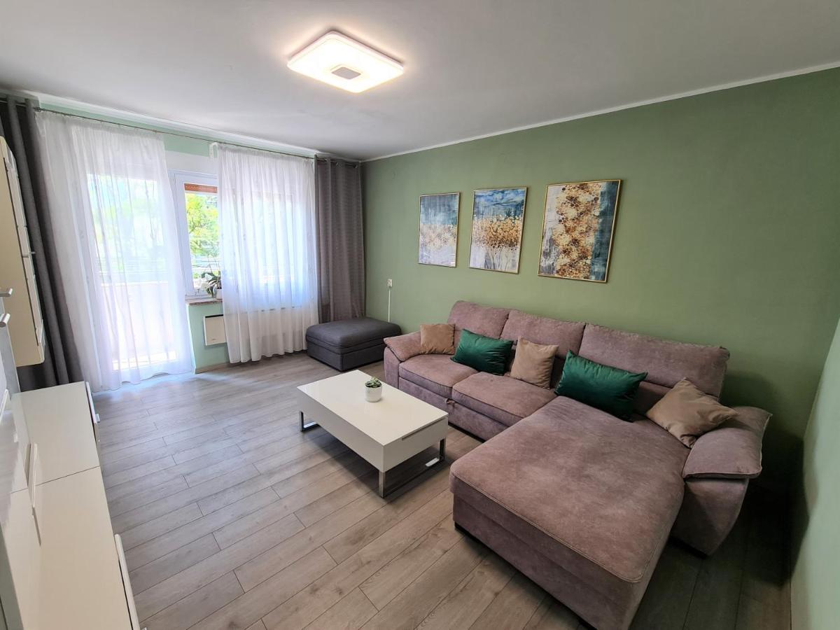 M & M Apartment Pula Extérieur photo